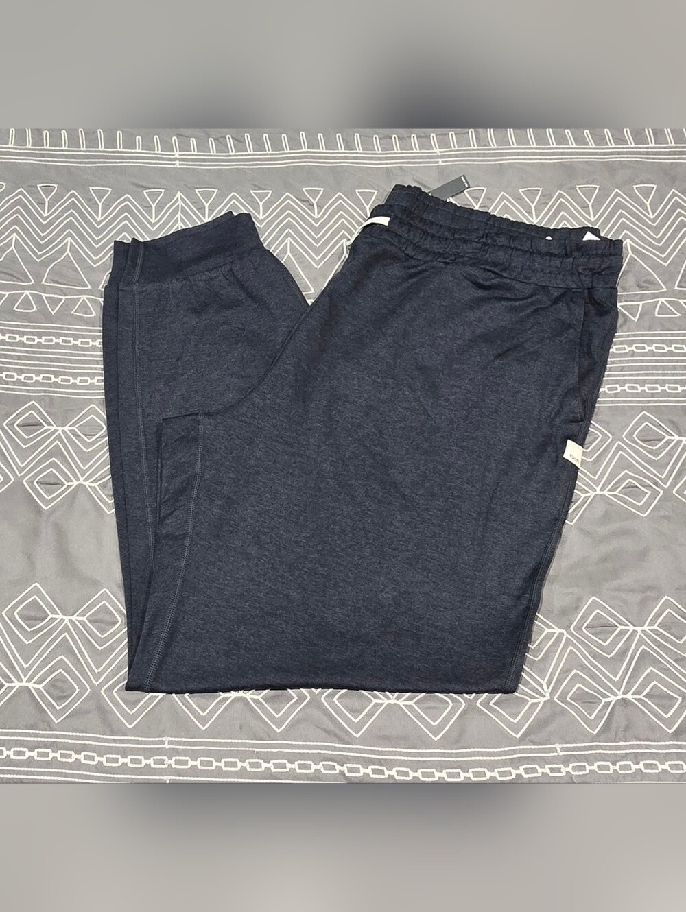 Vuori Womens Performance Joggers In Navy Size XL